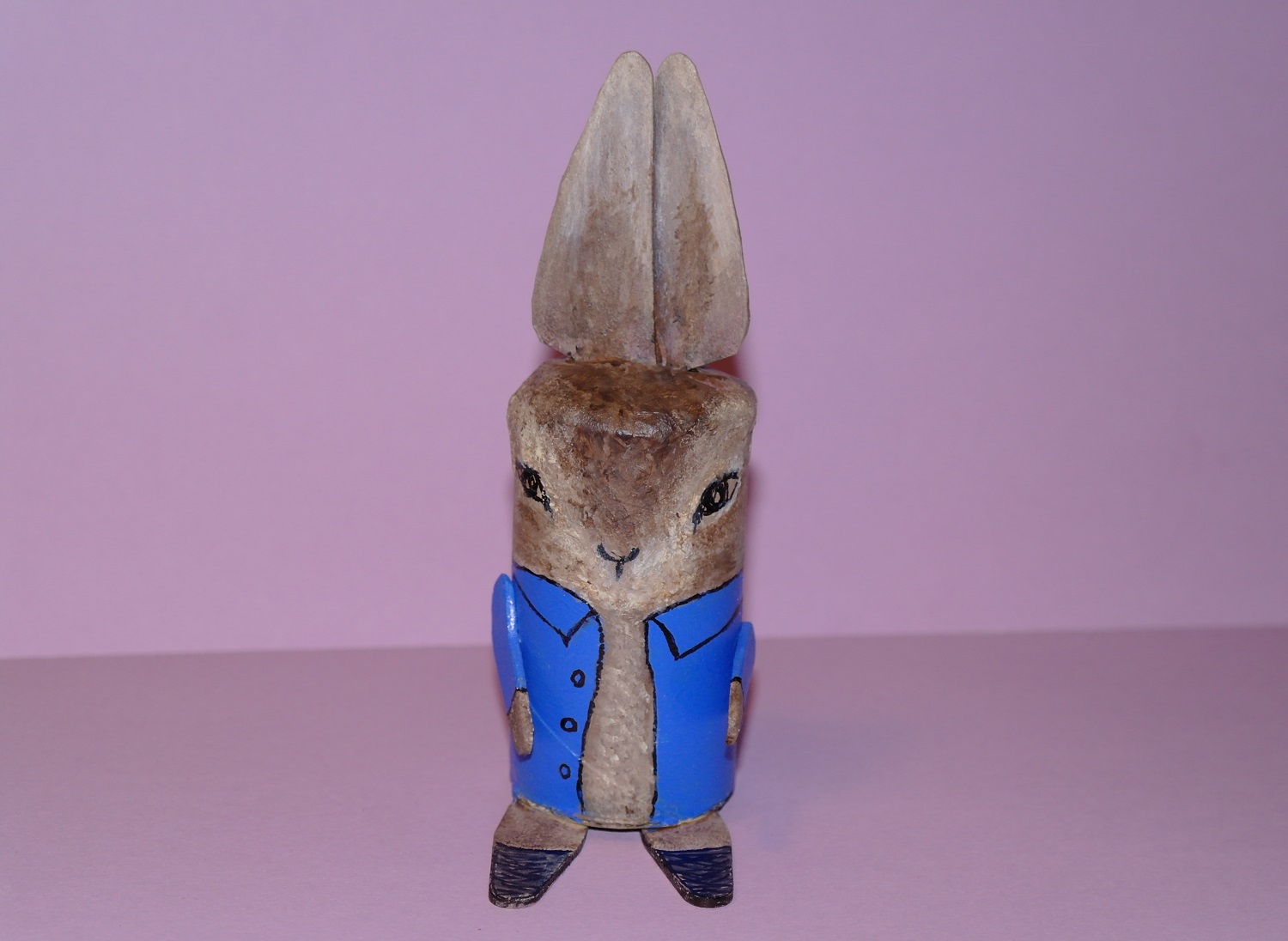PETER RABBIT / Paper Roll Crafts with Wooden Knives
