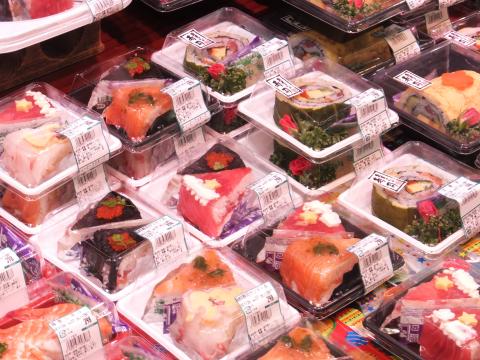 Cake sushi